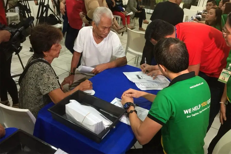 DSWD starts giving out P2,400 to poor senior citizens ...