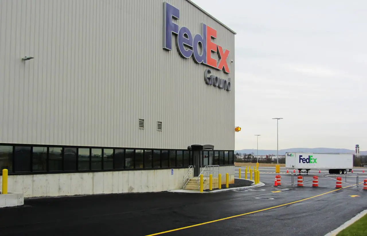 FedEx Ground to build $40 million Lakeshore facility ...
