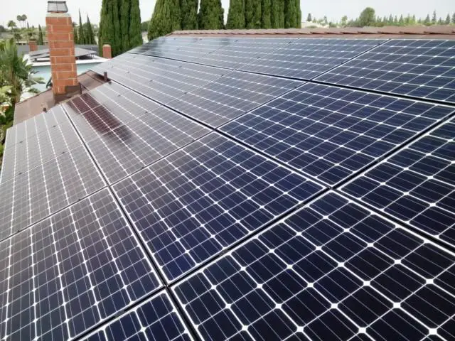 Free Solar Panels : What Does That Actually Mean?