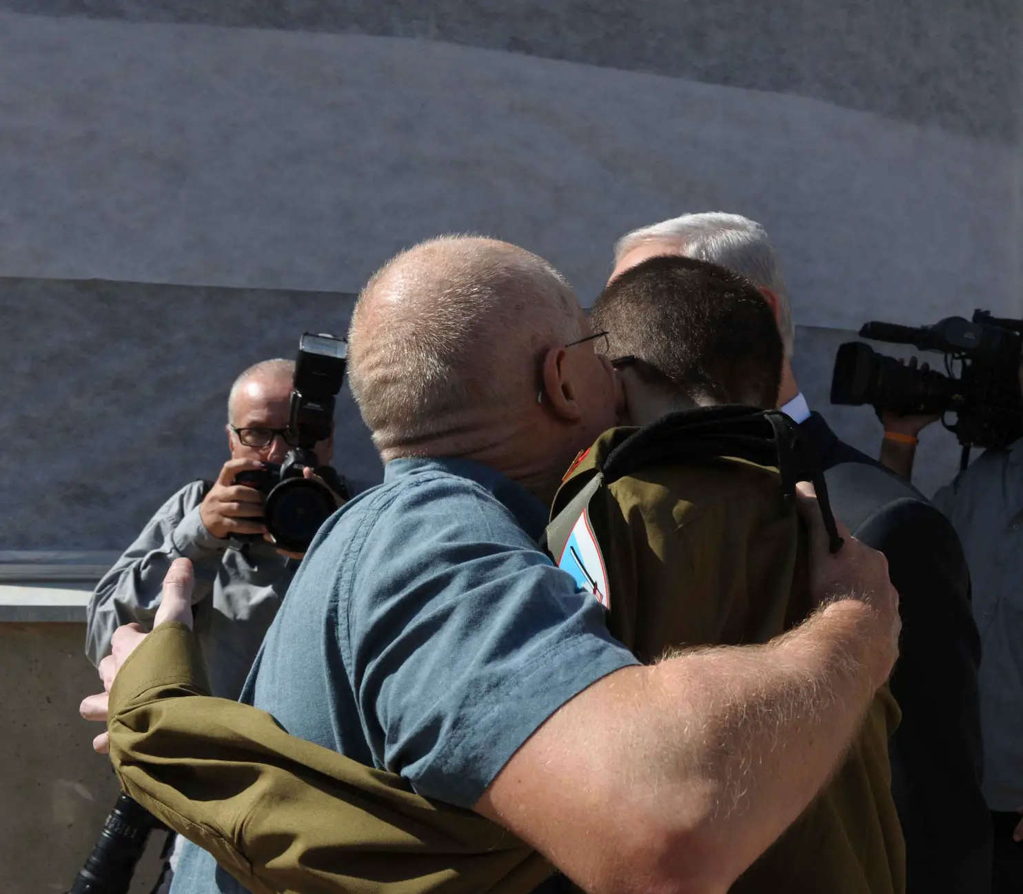 Gilad Shalit released in prisoner swap