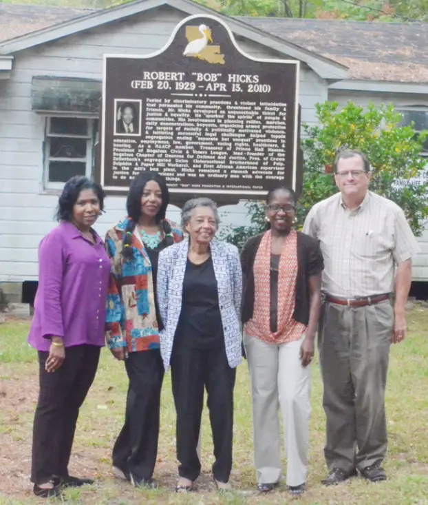 Hicks home receives restoration grant